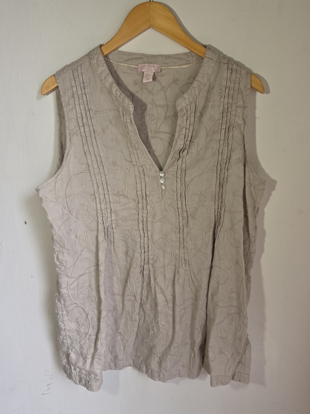 St. Tropez Embroidered Sleeveless Camisole in Light Taupe